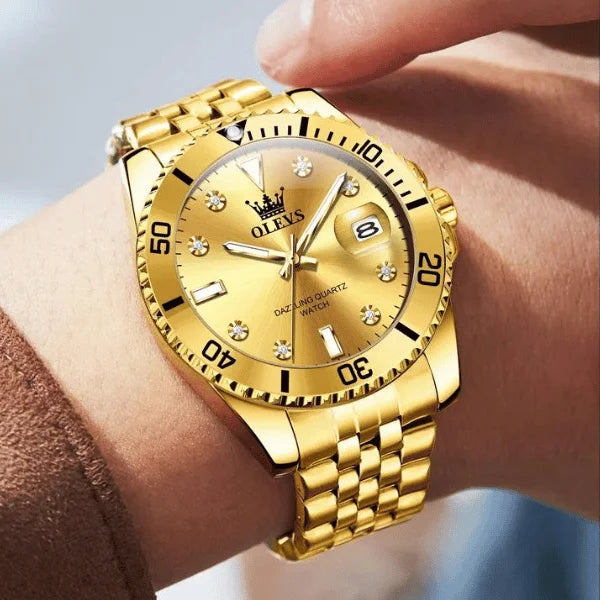 Montre chronographe homme Provence dorée portée au poignet