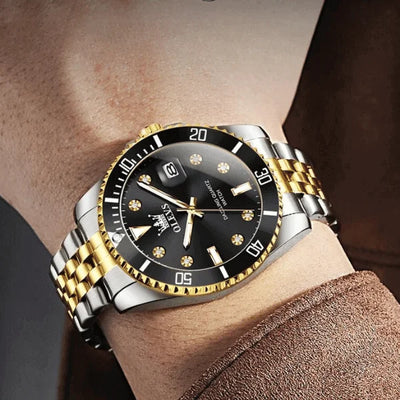 Montre chronographe homme Provence noire portée au poignet