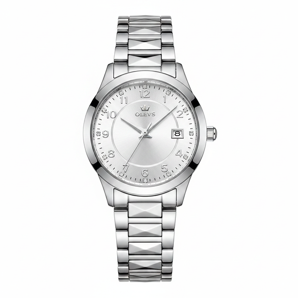 Montre femme OLEVS Valentine argentée vue de face sur fond blanc