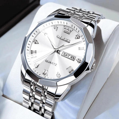 Montre quartz homme Avignon argentée portée au poignet