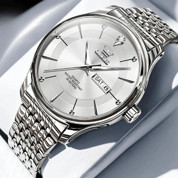 Montre quartz homme Fontainebleau argentée vue rapprochée