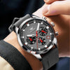 Montre sport homme Marseille grise portée au poignet