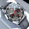 Détail compteurs cadran montre sport Marseille grise